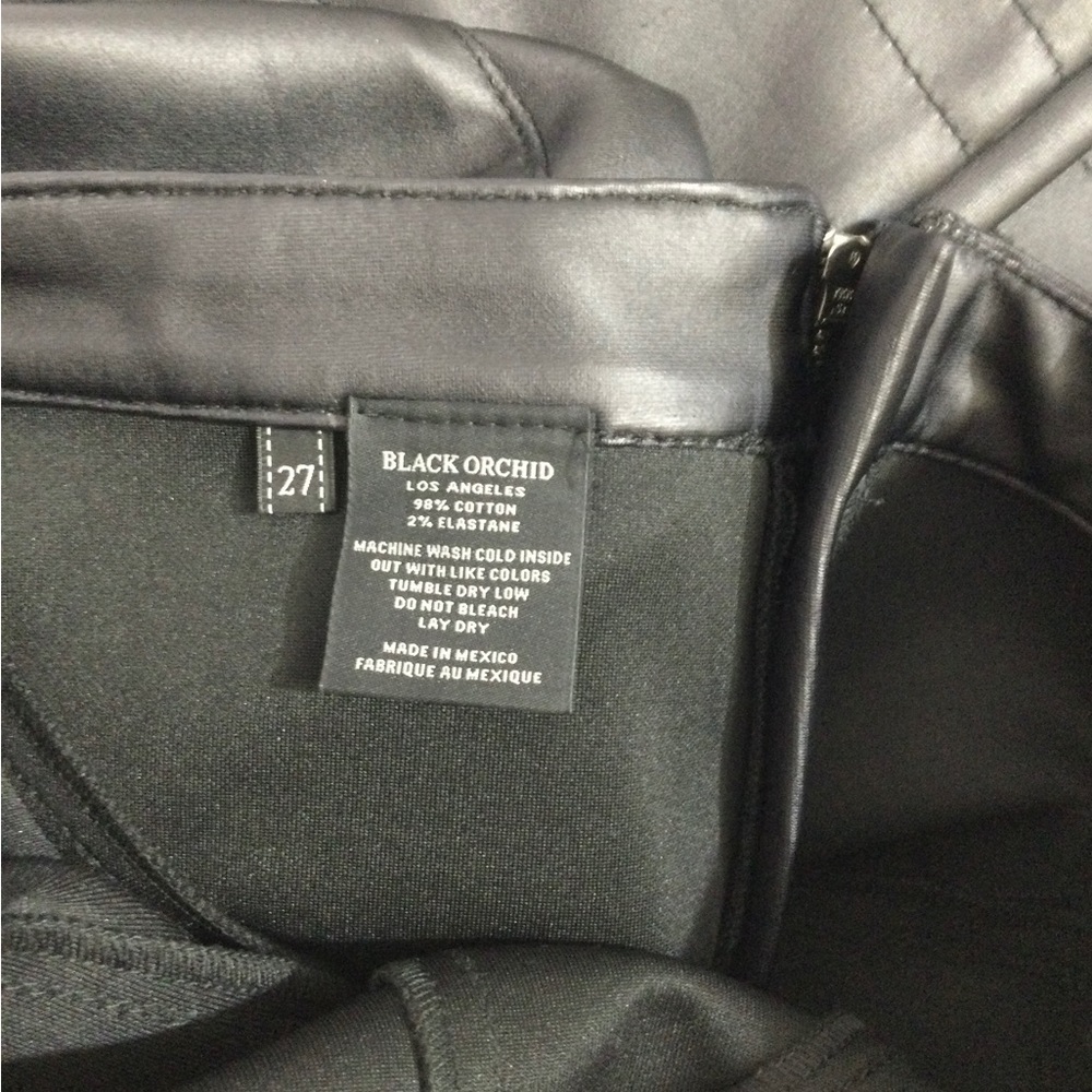 Black Orchid Los Angeles Black Skinny Pants-Faux Leather-Zippers-Size 27 - Picture 2 of 9